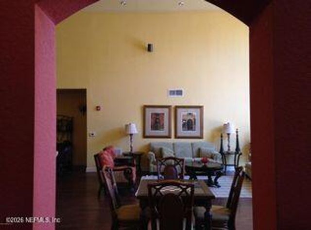 8539 GATE Parkway W 9414, Jacksonville, FL 32216