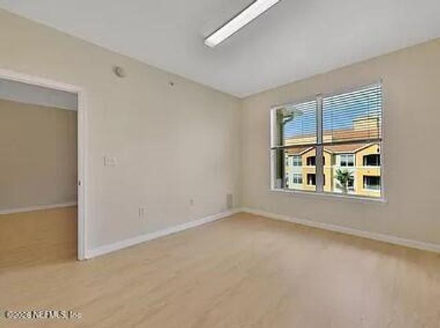 8539 GATE Parkway W 9414, Jacksonville, FL 32216