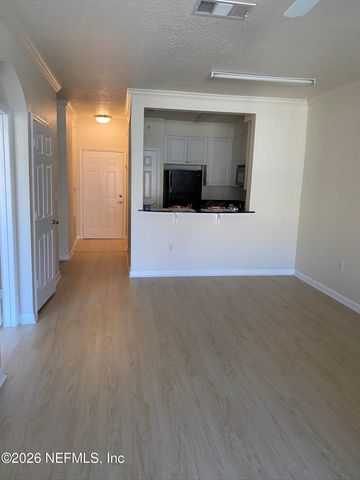 8539 GATE Parkway W 9414, Jacksonville, FL 32216