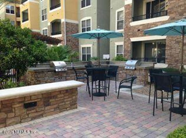 8539 GATE Parkway W 9414, Jacksonville, FL 32216