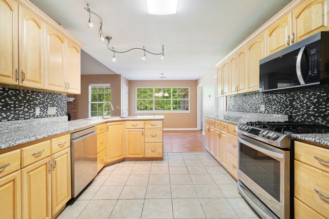 329 Helena Drive, Powderly, TX 75473