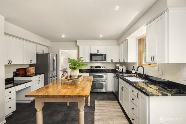 12704 217th Street SE, Snohomish, WA 98296