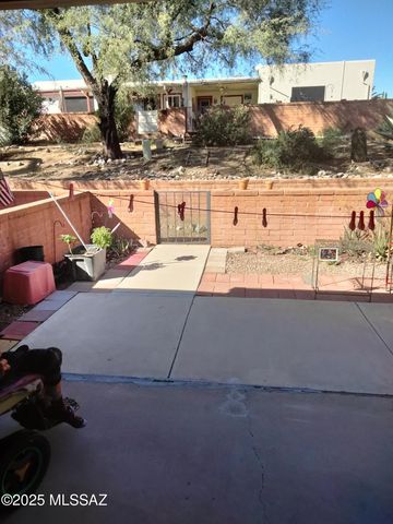 467 N Calle De Las Profetas, Green Valley, AZ 85614