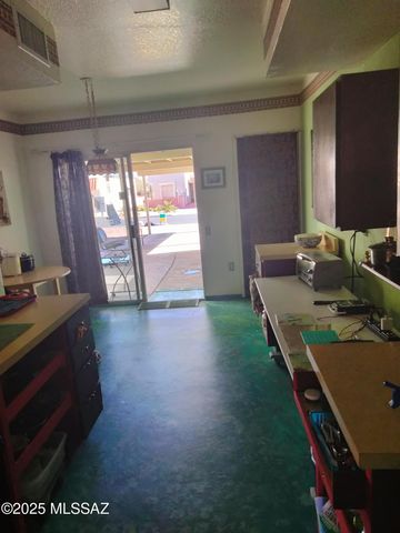 467 N Calle De Las Profetas, Green Valley, AZ 85614