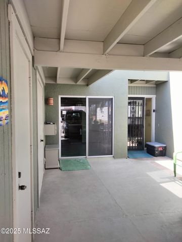 467 N Calle De Las Profetas, Green Valley, AZ 85614