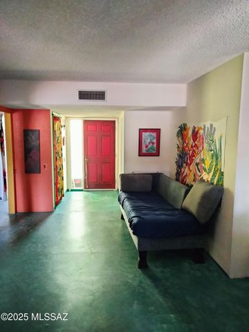 467 N Calle De Las Profetas, Green Valley, AZ 85614