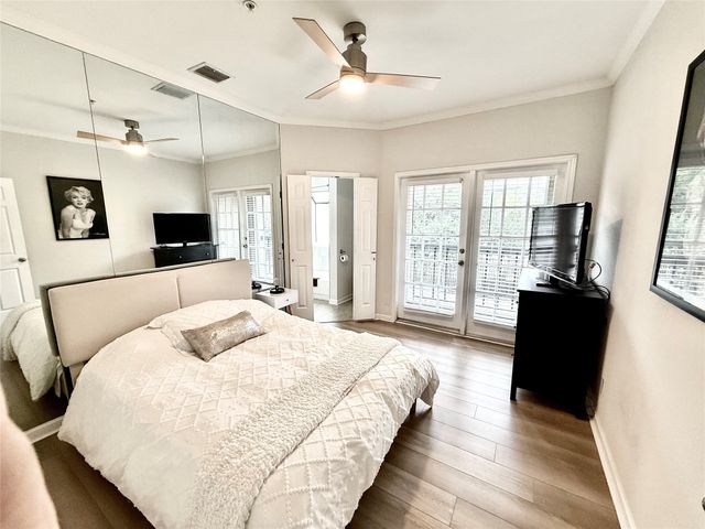 4800 W Lovers Lane 111, Dallas, TX 75209
