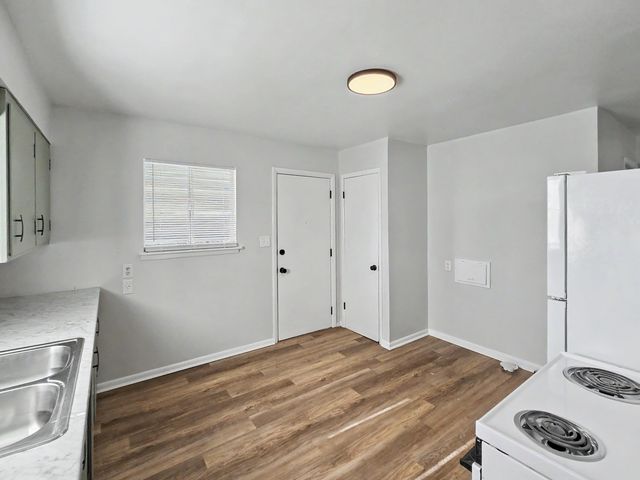 1007 N Park Avenue, Springfield, MO 65802