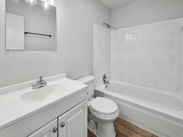 1007 N Park Avenue, Springfield, MO 65802