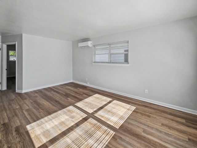 1007 N Park Avenue, Springfield, MO 65802