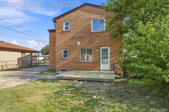 19578 Opal Street, Clinton Charter Township, MI 48035