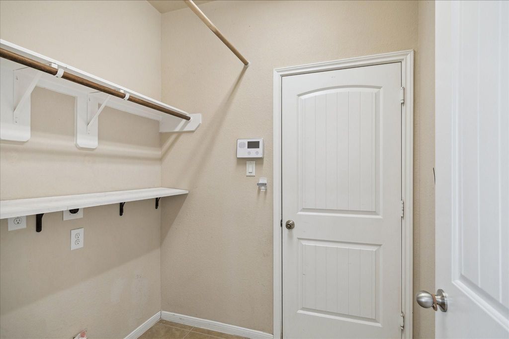 Image 10 of property listing at 17342 Cumberland Park Lane, Humble, TX 77346