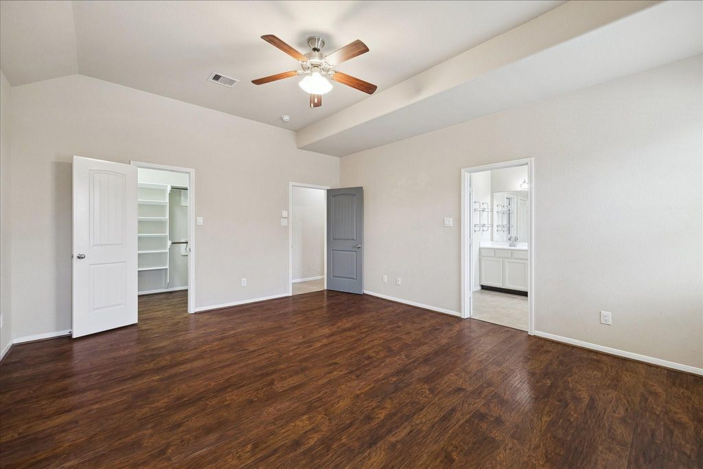 Image 12 of property listing at 17342 Cumberland Park Lane, Humble, TX 77346
