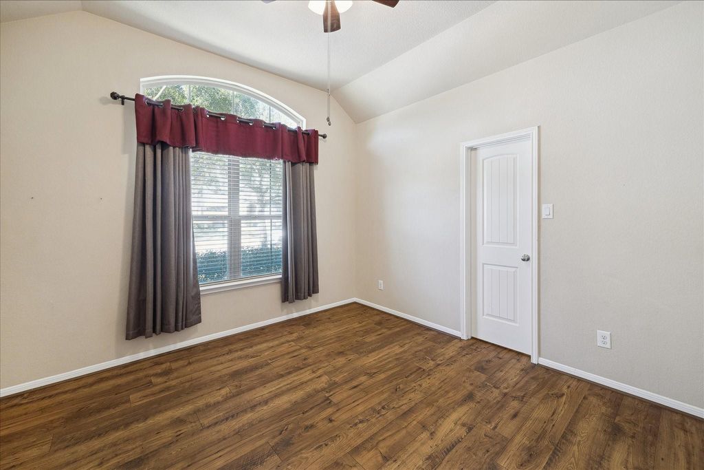 Image 33 of property listing at 17342 Cumberland Park Lane, Humble, TX 77346