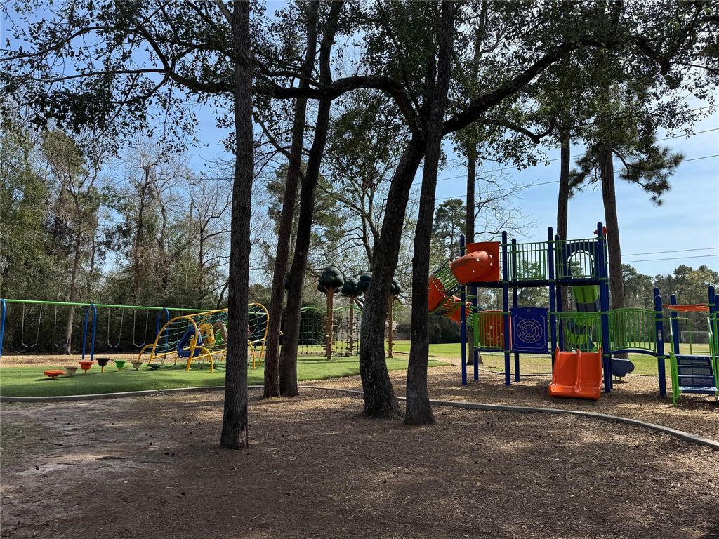 Image 40 of property listing at 17342 Cumberland Park Lane, Humble, TX 77346