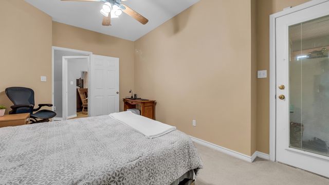 72 Raintree Road, Bells, TX 75414
