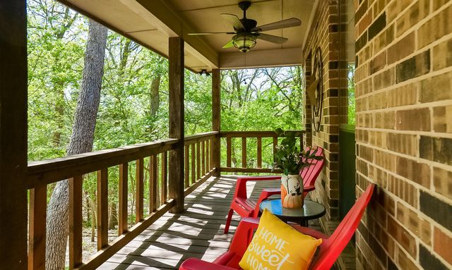 72 Raintree Road, Bells, TX 75414