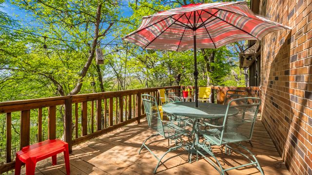 72 Raintree Road, Bells, TX 75414