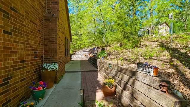 72 Raintree Road, Bells, TX 75414
