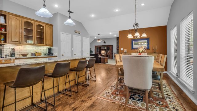 72 Raintree Road, Bells, TX 75414