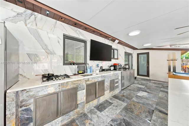 10125 SW 84th Street, Miami, FL 33173