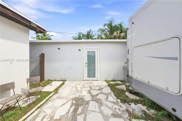 10125 SW 84th Street, Miami, FL 33173