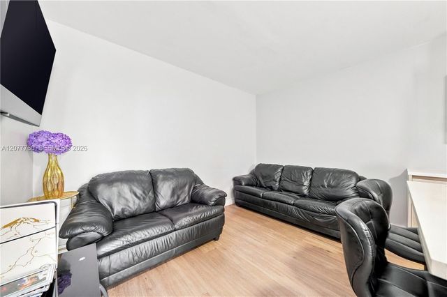 10125 SW 84th Street, Miami, FL 33173