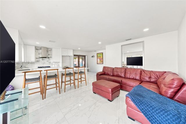 10125 SW 84th Street, Miami, FL 33173