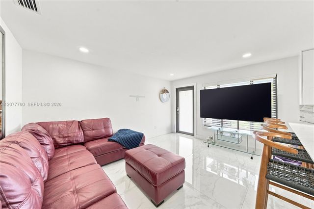 10125 SW 84th Street, Miami, FL 33173
