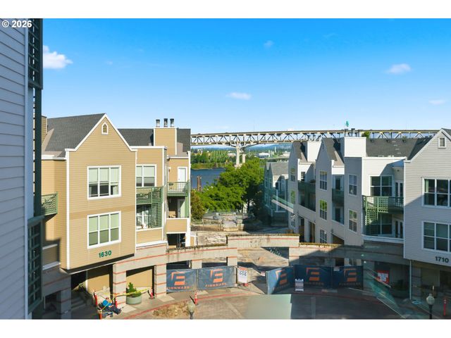 1616 S HARBOR Way 502, Portland, OR 97201