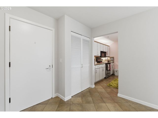 1616 S HARBOR Way 502, Portland, OR 97201