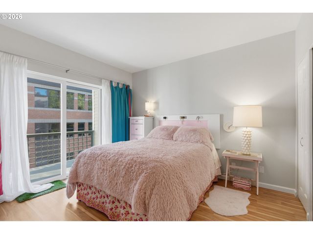 1616 S HARBOR Way 502, Portland, OR 97201