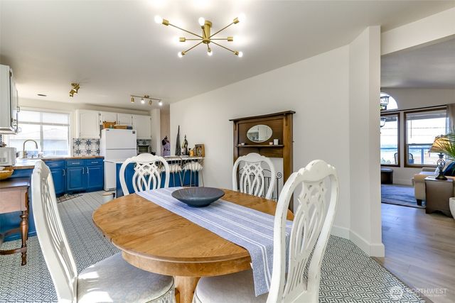 5531 Beverly Avenue NE, Tacoma, WA 98422