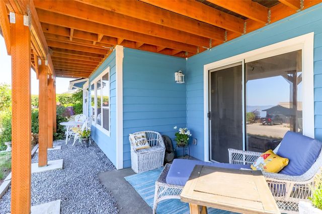 5531 Beverly Avenue NE, Tacoma, WA 98422