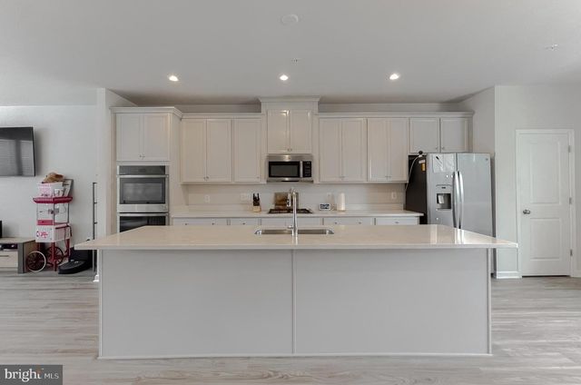 44570 NOLANI WAY, California, MD 20619