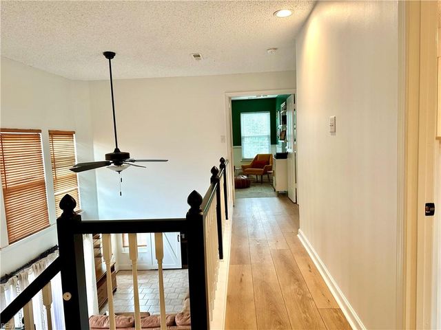 1032 Fallcreek RN, Chesapeake, VA 23322