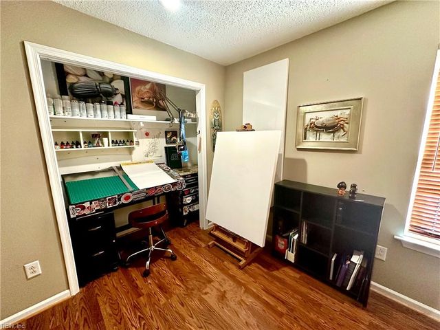 1032 Fallcreek RN, Chesapeake, VA 23322