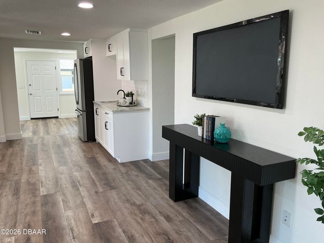 608 Cedar Avenue, Holly Hill, FL 32117