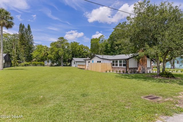 608 Cedar Avenue, Holly Hill, FL 32117