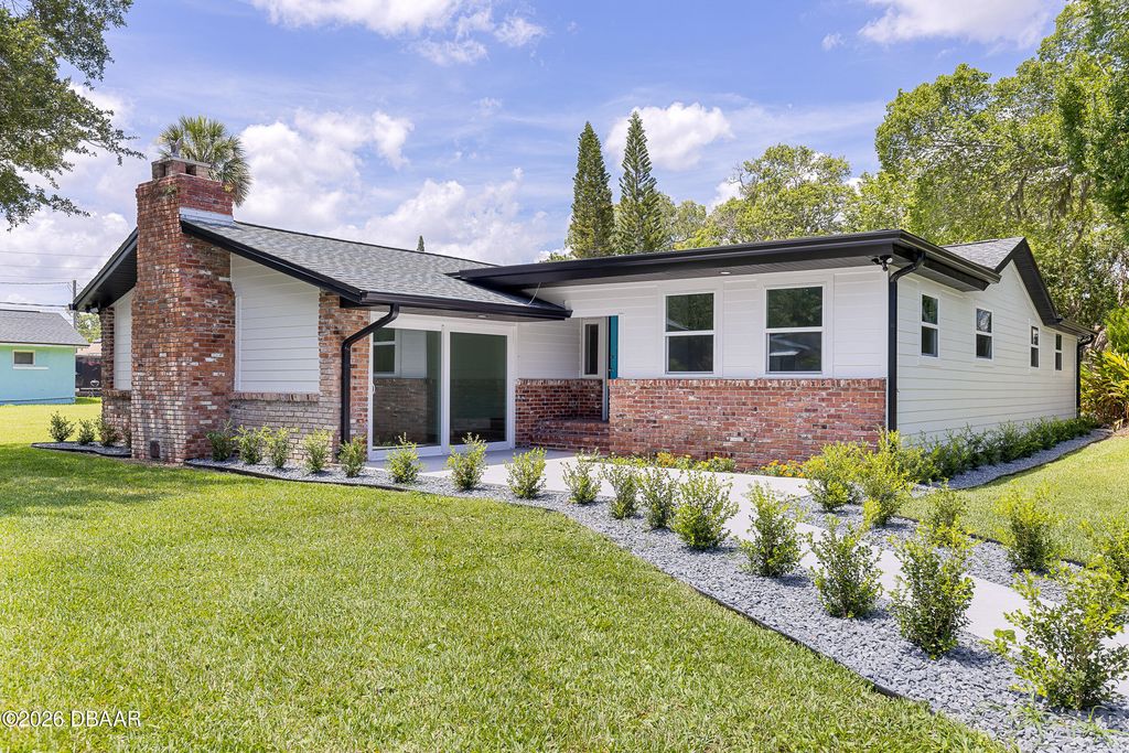 608 Cedar Avenue, Holly Hill, FL 32117