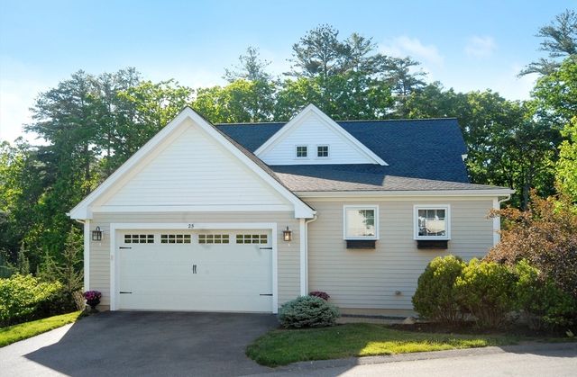 25 Black Horse Pl 25, Concord, MA 01742
