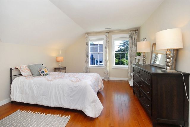 25 Black Horse Pl 25, Concord, MA 01742