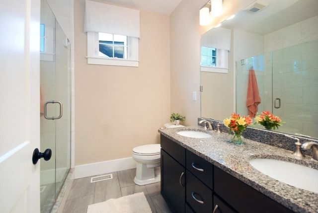 25 Black Horse Pl 25, Concord, MA 01742