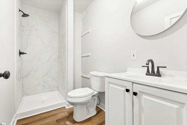 207 Zig Zag Road, Cross Hill, SC 29332