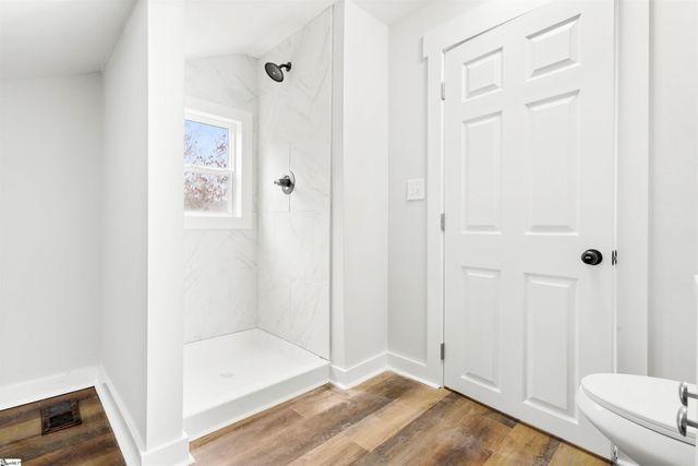 207 Zig Zag Road, Cross Hill, SC 29332