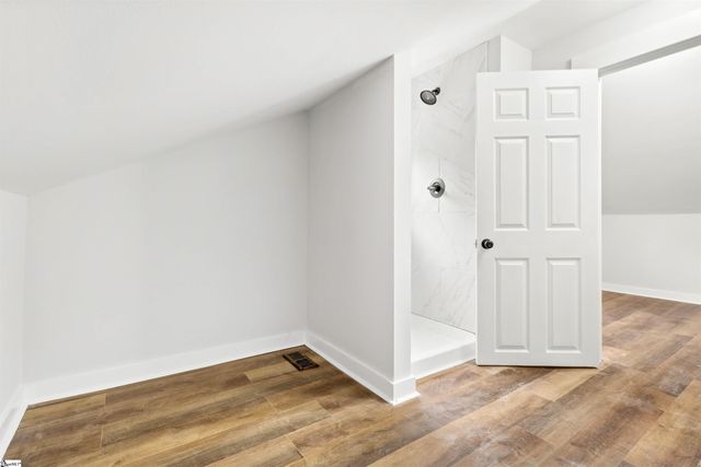 207 Zig Zag Road, Cross Hill, SC 29332