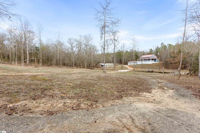 207 Zig Zag Road, Cross Hill, SC 29332