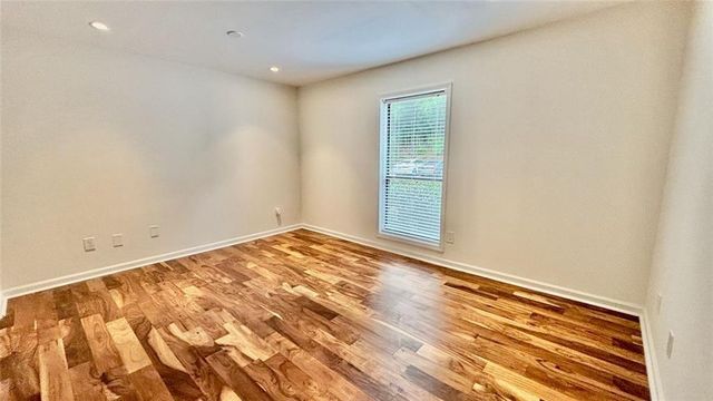 713 Summit North Drive NE 713, Atlanta, GA 30324