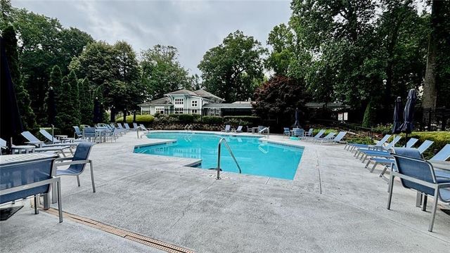 713 Summit North Drive NE 713, Atlanta, GA 30324