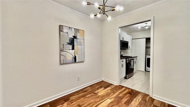713 Summit North Drive NE 713, Atlanta, GA 30324